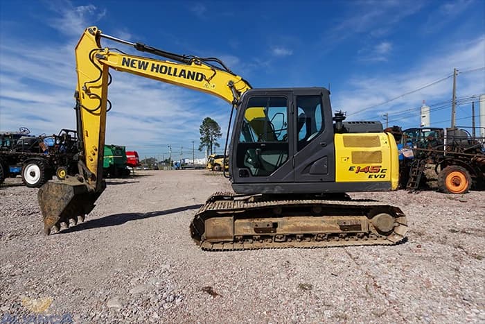 Escavadeira New Holland E145C Evo