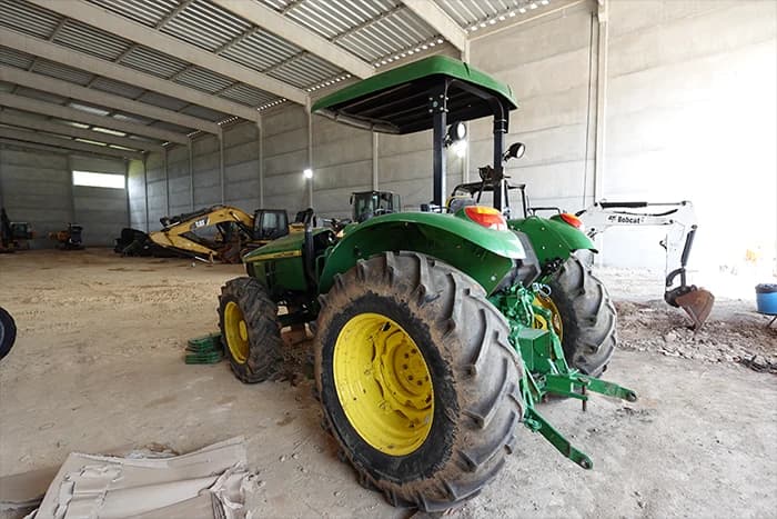 Trator John Deere 5080E