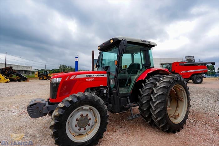Trator Massey Ferguson 4290