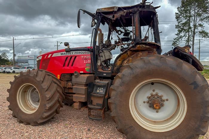 Trator Massey Ferguson 7722