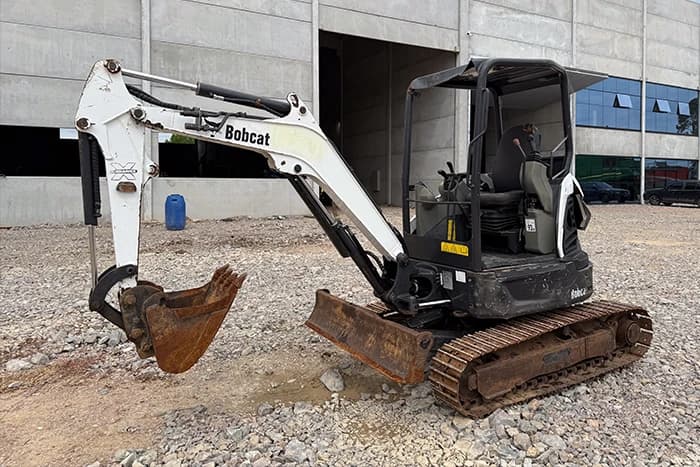 miniescavadeira-bobcat-e27z-2020