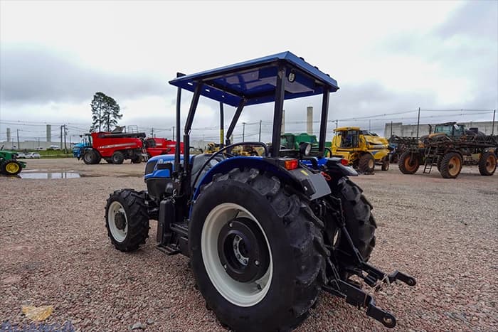 Trator New Holland T4.85F