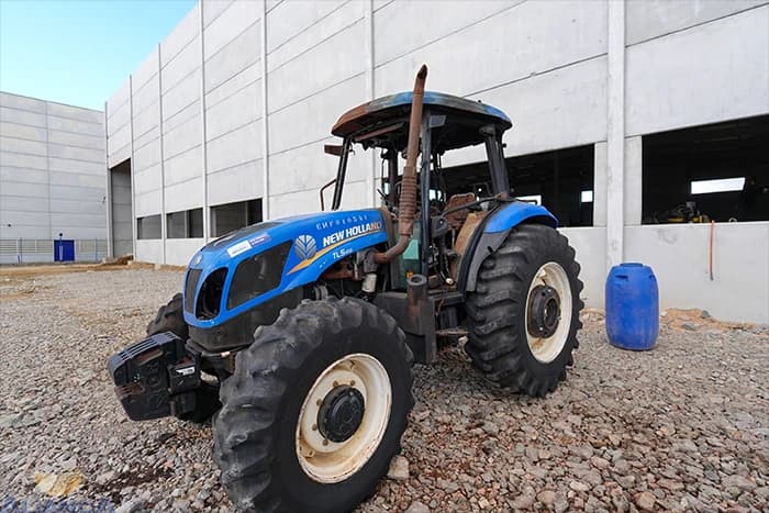 Trator New Holland TL 5100