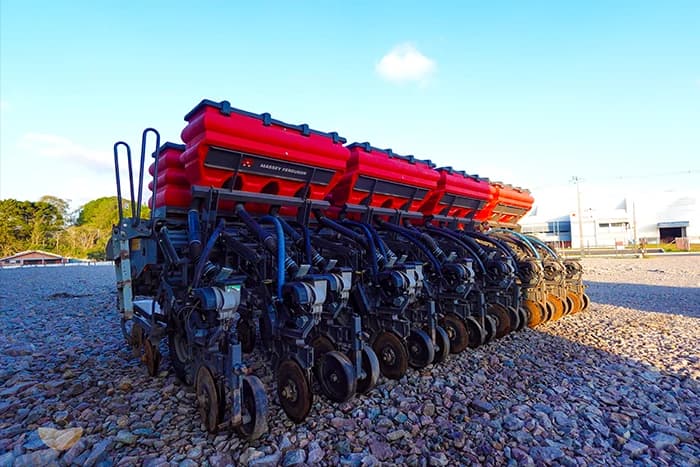 Plantadeira Massey Ferguson MF515 2021