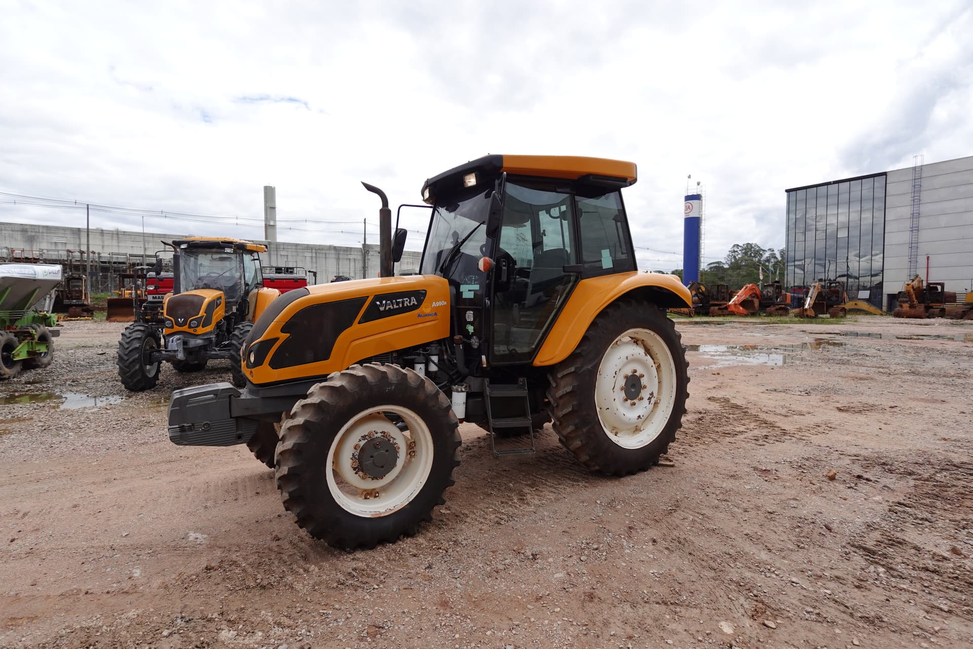 Trator Valtra A990r