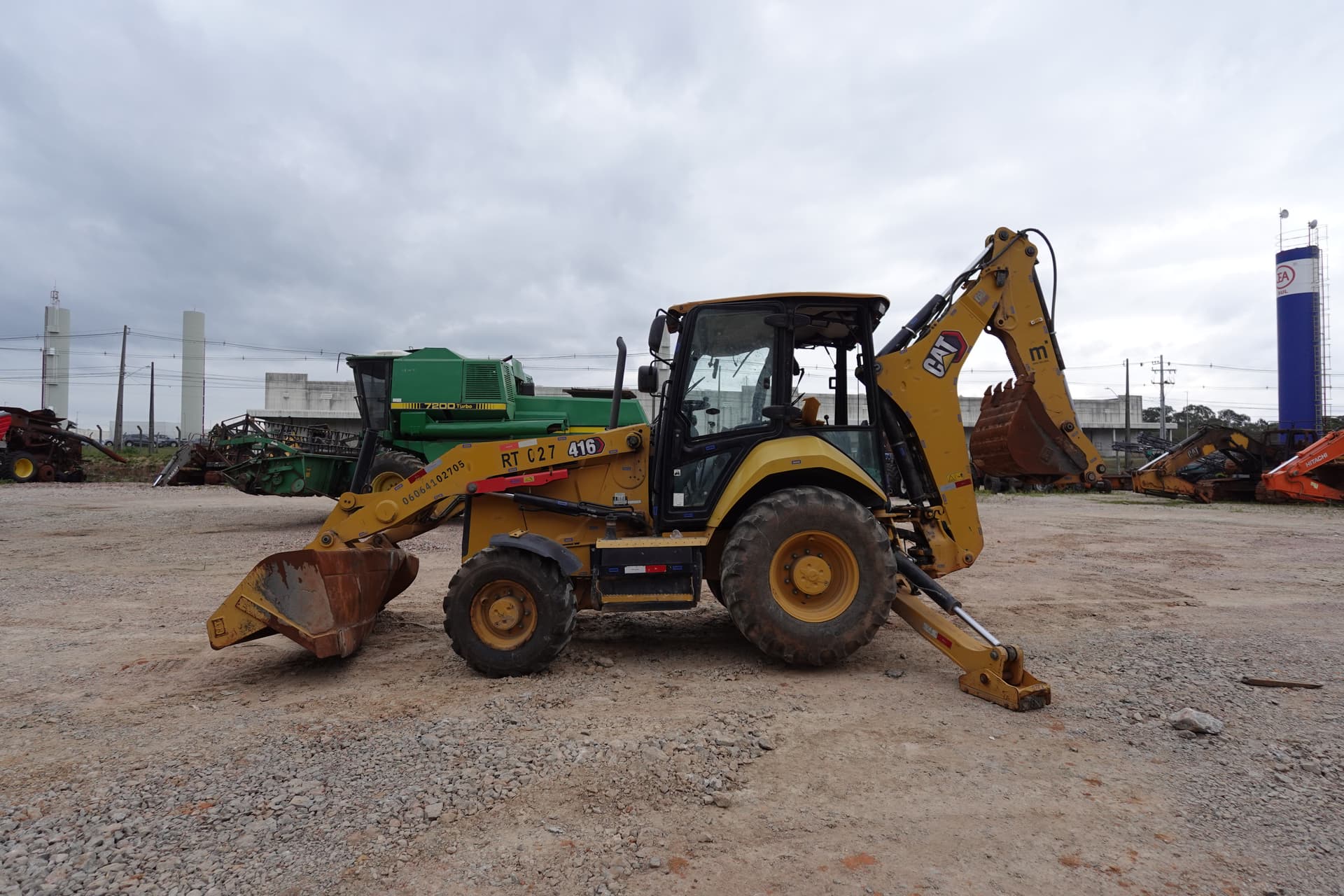 RetroEscavadeira Caterpillar 416