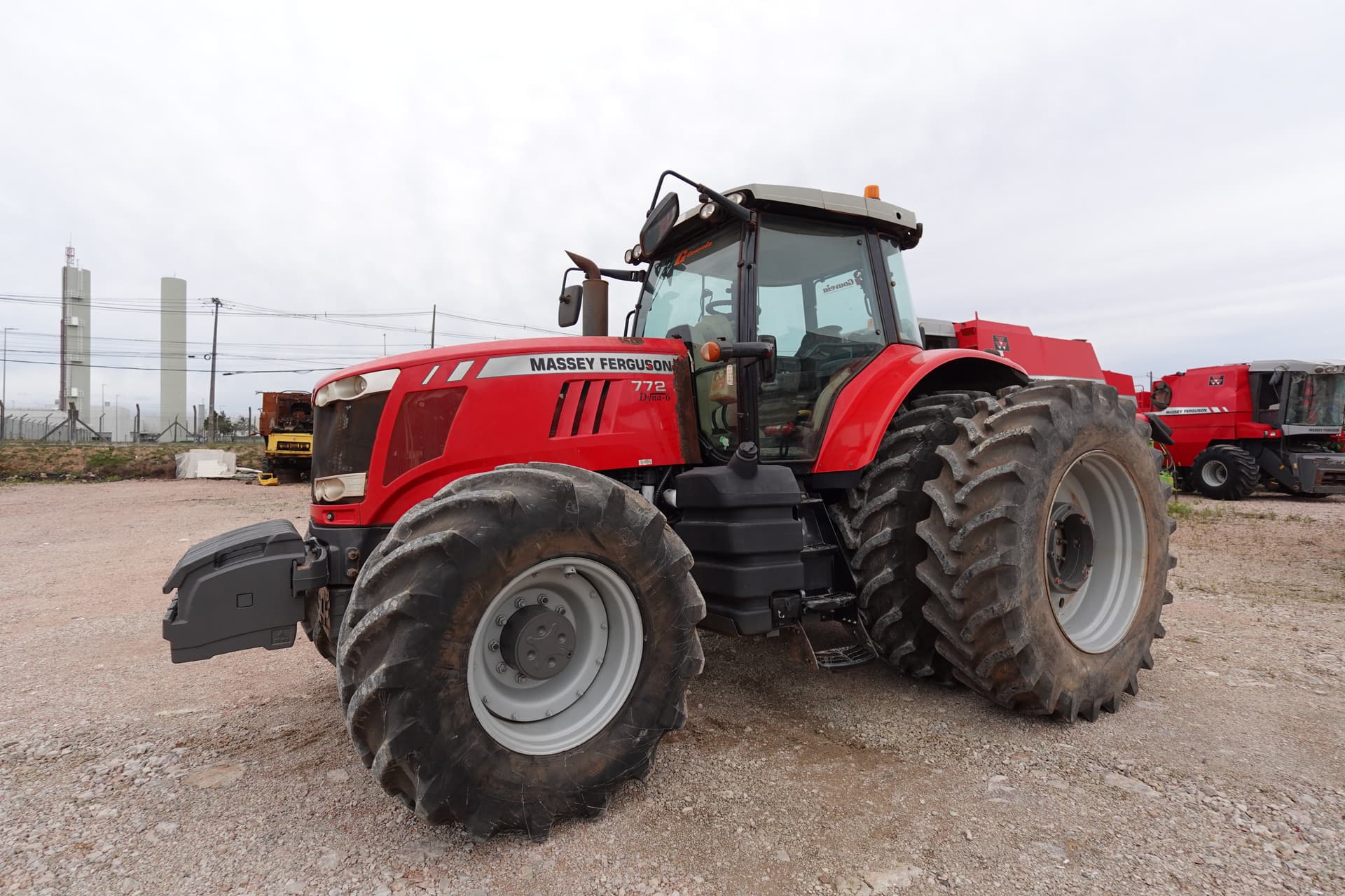 Trator Massey Ferguson 7725