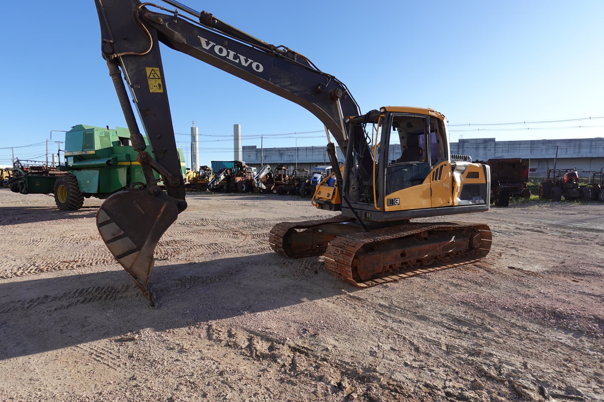 Escavadeira Volvo Ec140